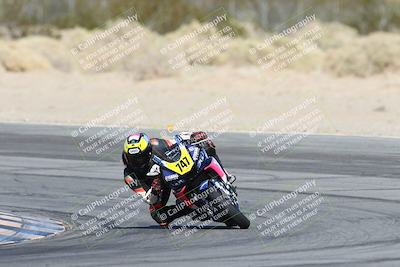 media/Dec-07-2025-CVMA (Sun) [[3e7d2de5dc]]/Race 9-Formula UL Shootout/